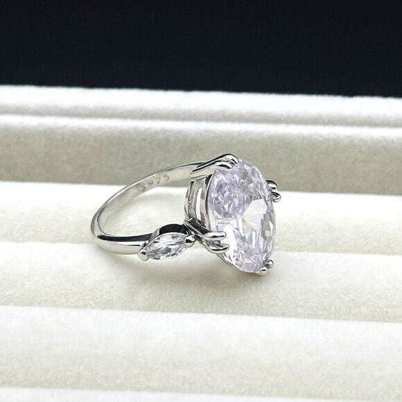.925 Sterling Silver with Large Oval White Diamond Cubic Zirconia Ring Size 6 - Picture 5 of 10